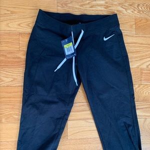 New with tags Nike Joggers